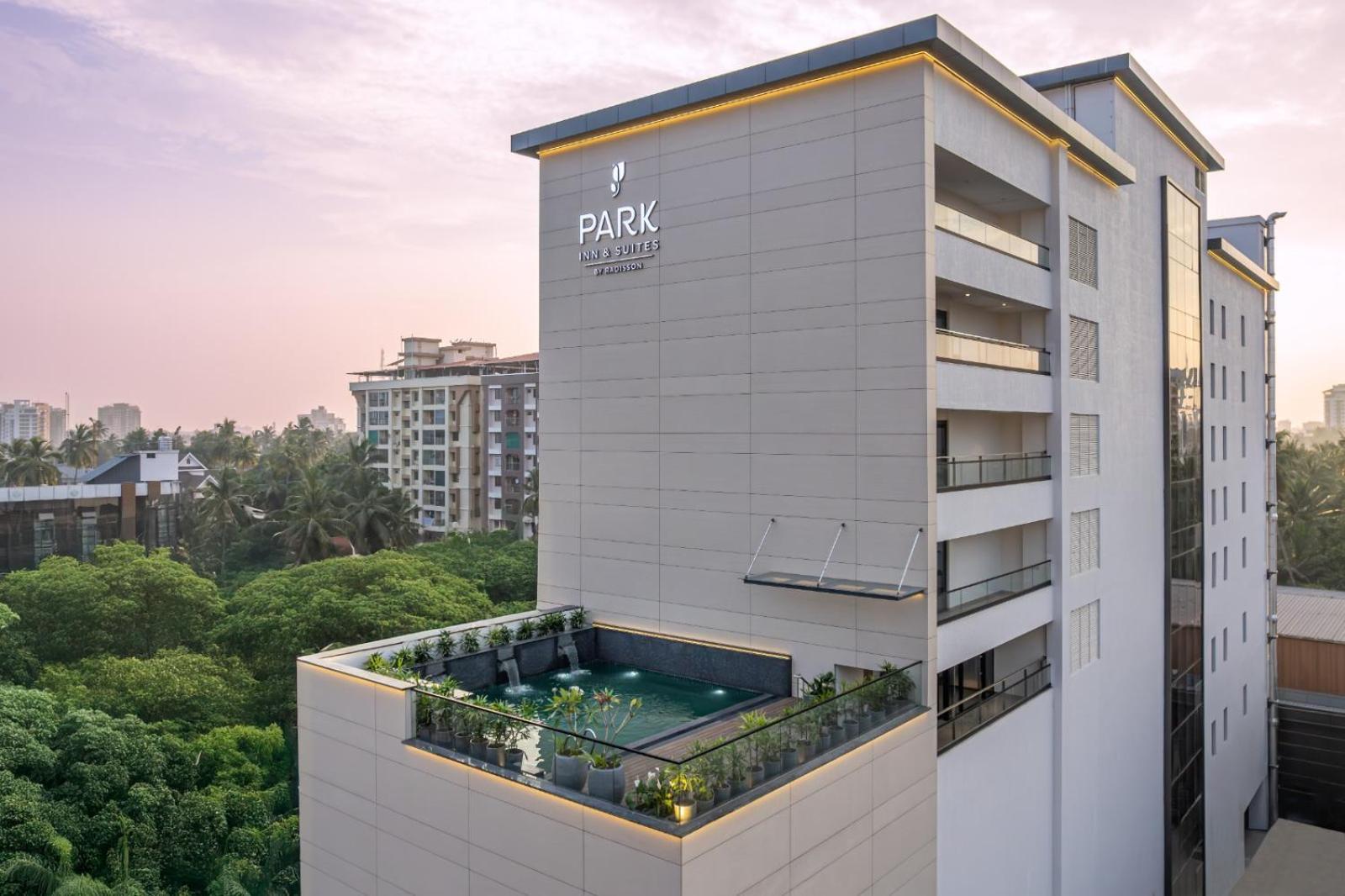Park Inn & Suites By Radisson Thrissur East Fort Екстер'єр фото