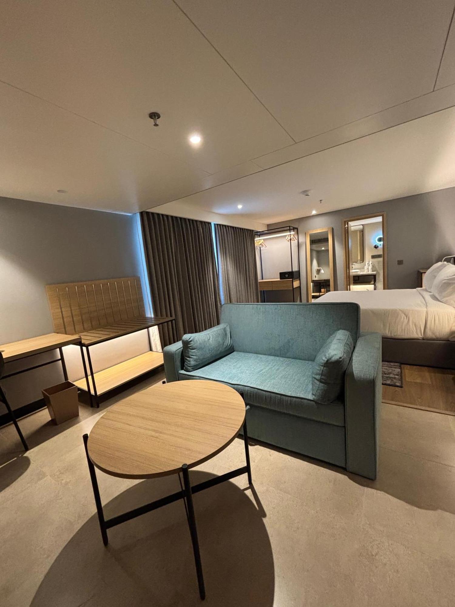 Park Inn & Suites By Radisson Thrissur East Fort Екстер'єр фото